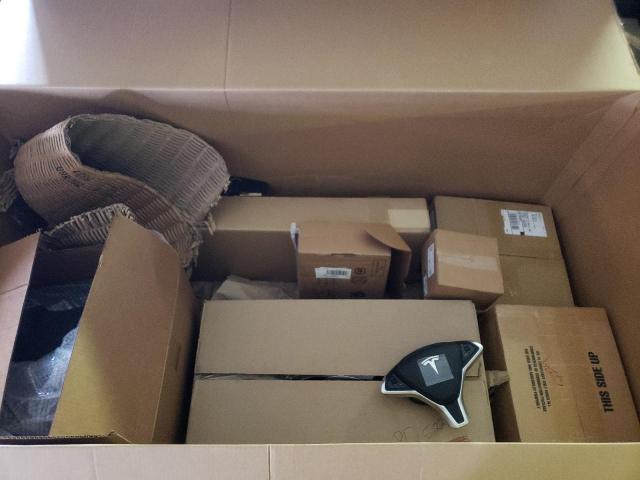 2017 TESLA MISC PARTS 38054313