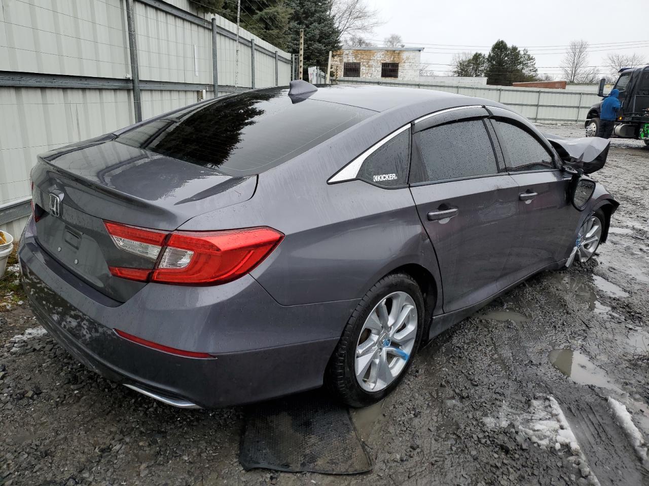 1HGCV1F12JA064557 HONDA ACCORD 2018