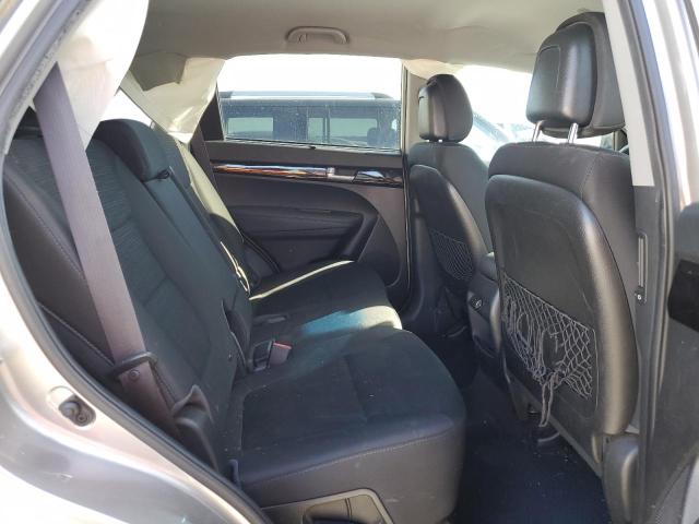 5XYKT4A62FG581370 KIA SORENTO LX