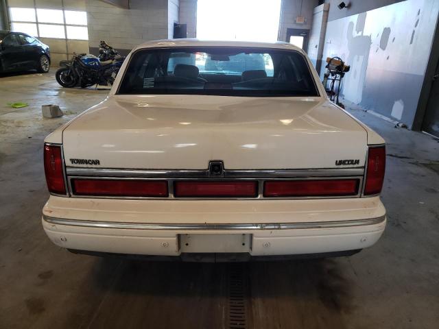 1LNLM81W9VY722316 Lincoln TOWNCAR