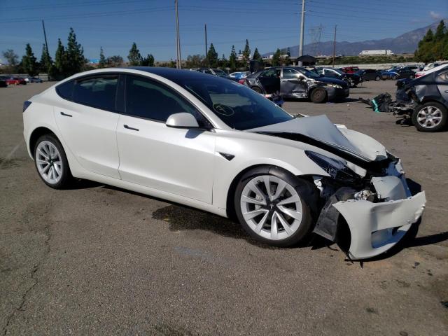 5YJ3E1EB2NF238715 Tesla MODEL 3