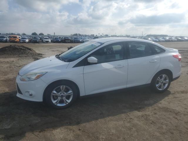Salvage cars for sale from Copart Bakersfield, CA: 2012 Ford Focus SE