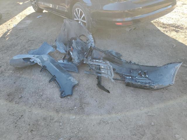 2016 VOLKSWAGEN JETTA SE - 3VWD67AJ6GM250895