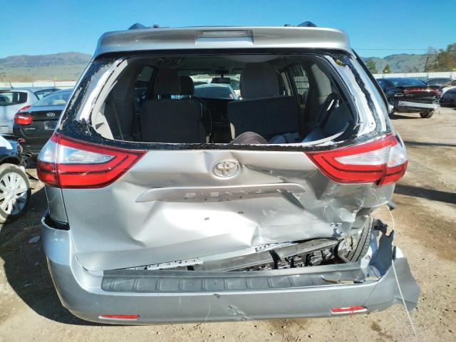 2017 TOYOTA SIENNA LE 5TDKZ3DC8HS869930