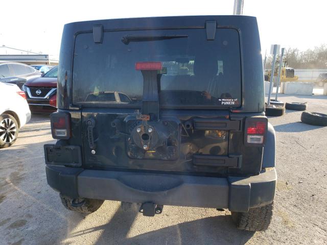 1C4BJWEG2EL257858 Jeep Wrangler Unlimited Sahara