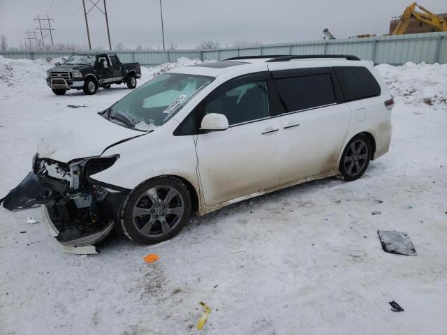 2019 Toyota Sienna SE