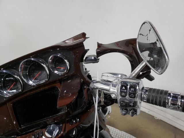 2019 HARLEY-DAVIDSON FLHTKSE 1HD1TEH1XKB953827