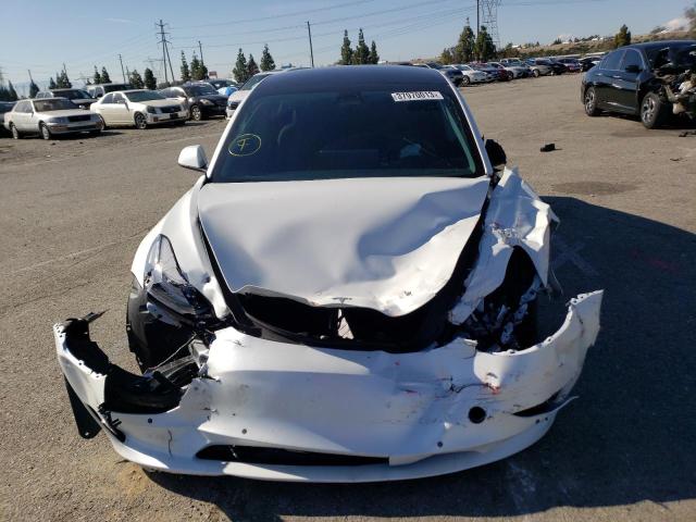 5YJ3E1EB2NF238715 Tesla MODEL 3