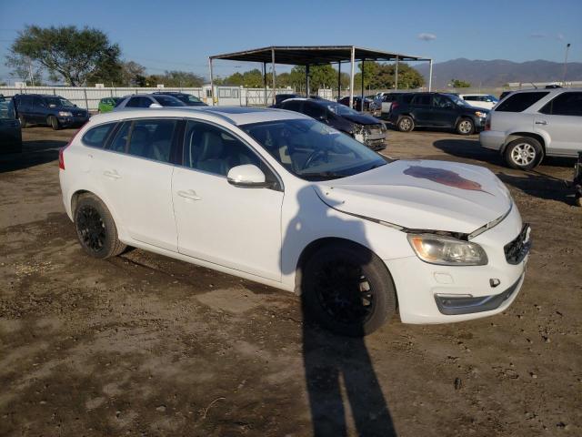 2015 VOLVO V60 PREMIE YV126MEC3F1201129