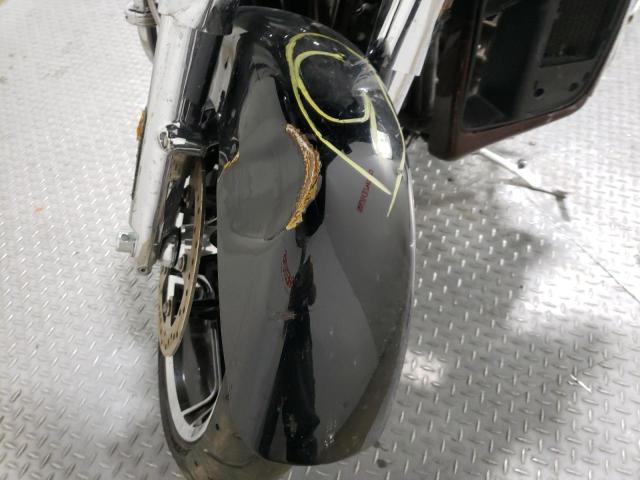 2019 HARLEY-DAVIDSON FLHTKSE 1HD1TEH1XKB953827