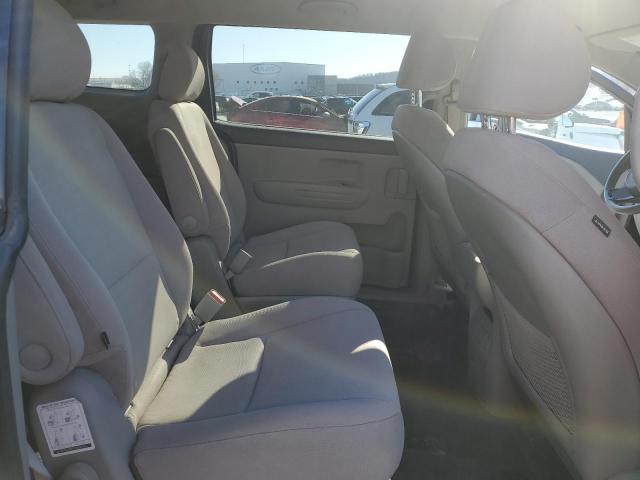 KNDMB5C13F6060454 KIA SEDONA LX