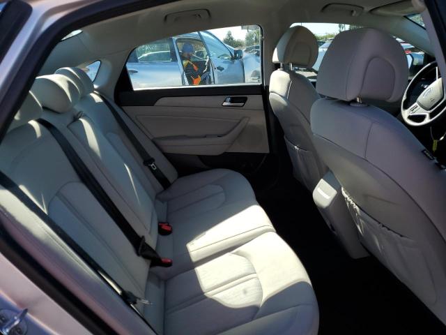 2017 HYUNDAI SONATA HYB KMHE24L13HA054017