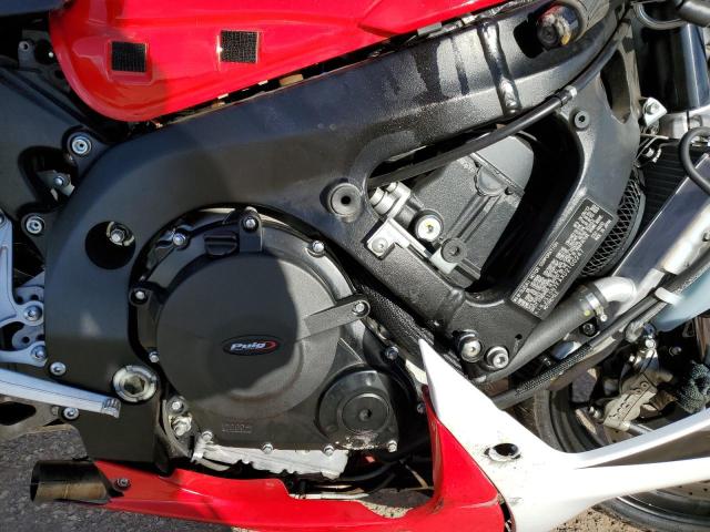 2013 SUZUKI GSX-R600 - JS1GN7FAXD2100247