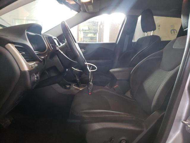 1C4PJMCB2HW590047 Jeep Cherokee Latitude
