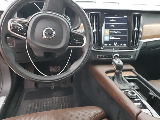 LVY992MLXJP008928 Volvo S90