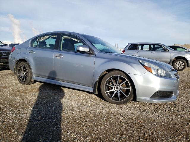 4S3BMBC64E3017964 Subaru Legacy 2.5i Premium