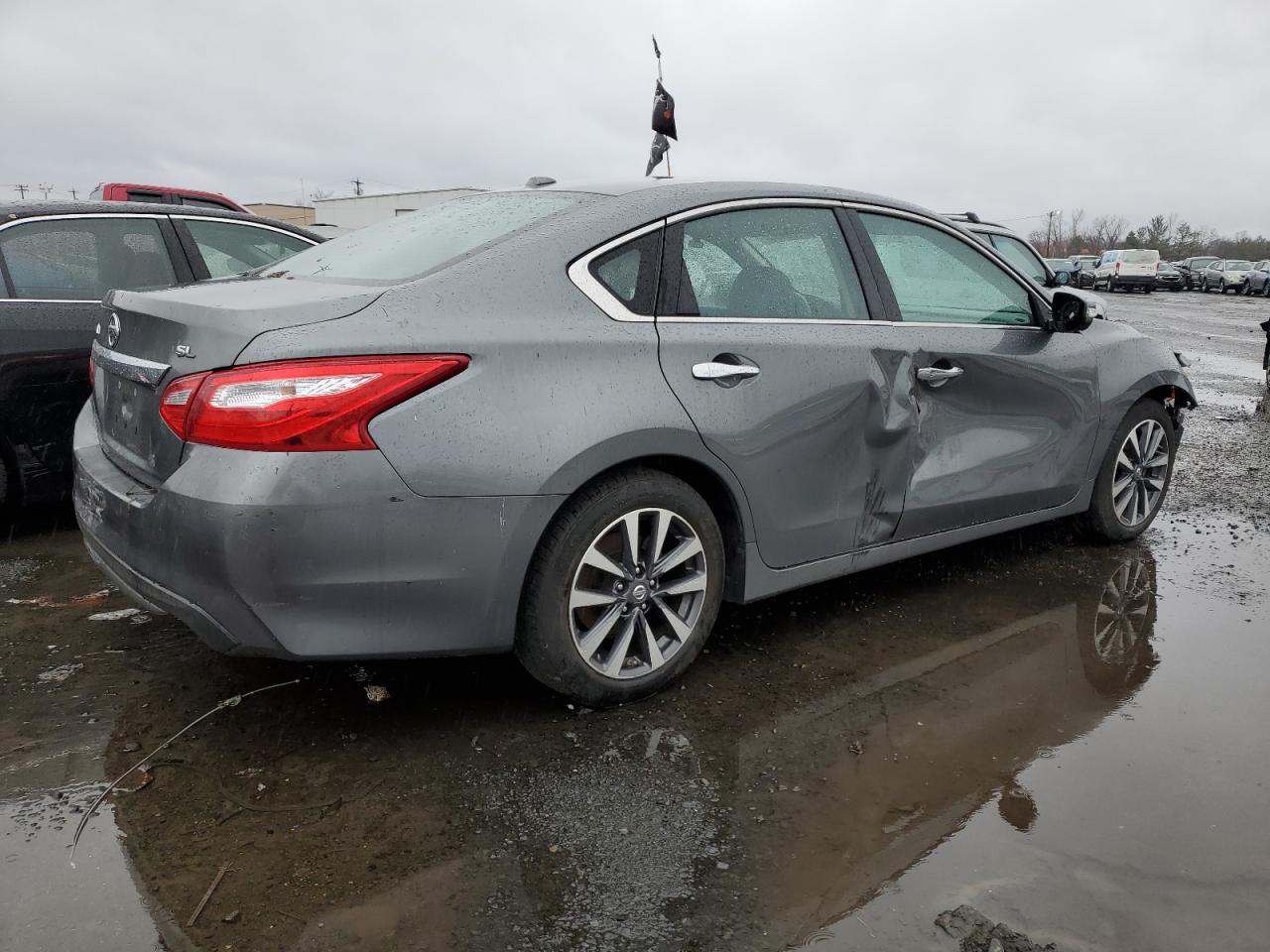 2017 Nissan Altima 2.5 VIN: 1N4AL3AP9HC209665 Lot: 37930433