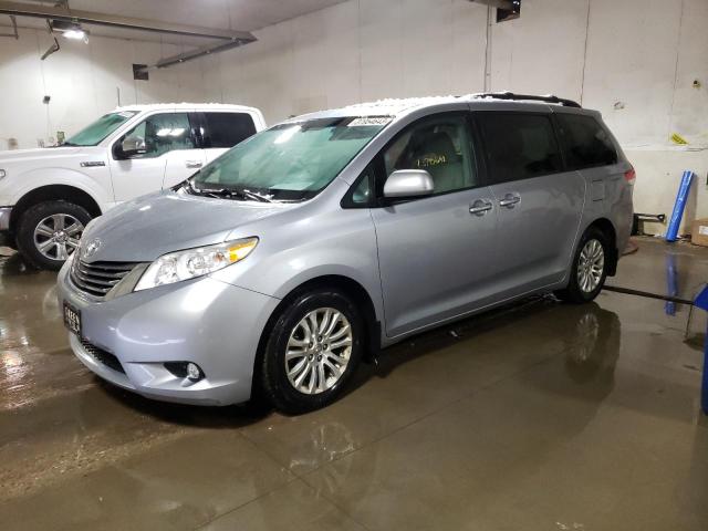 2014 Toyota Sienna XLE