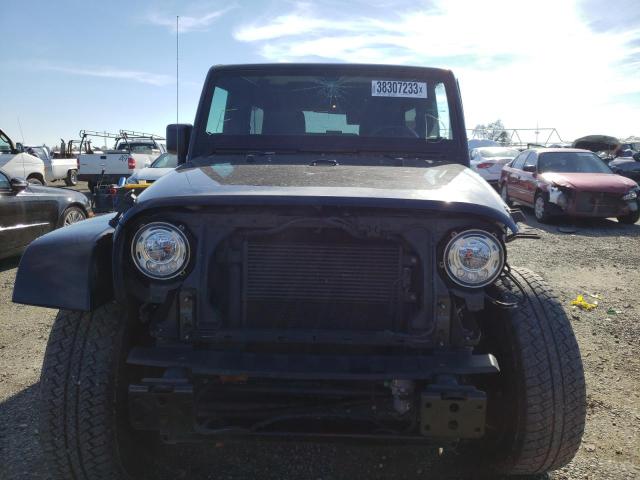 1C4BJWEG1JL816925 Jeep Wrangler Unlimited Sahara