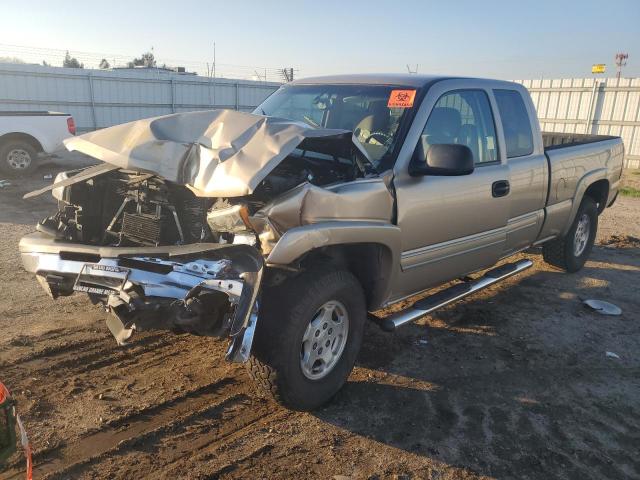 Salvage cars for sale from Copart Bakersfield, CA: 2004 Chevrolet Silverado