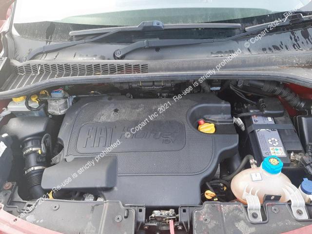 ZFA19900005128297 Fiat 500l Loung