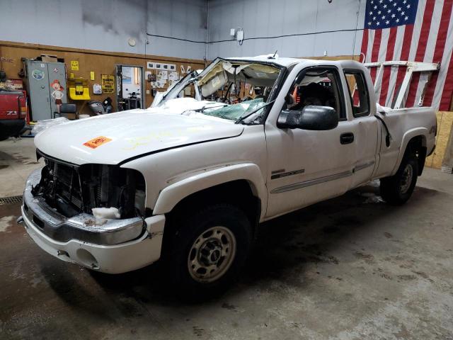 2005 GMC Sierra 2500HD 