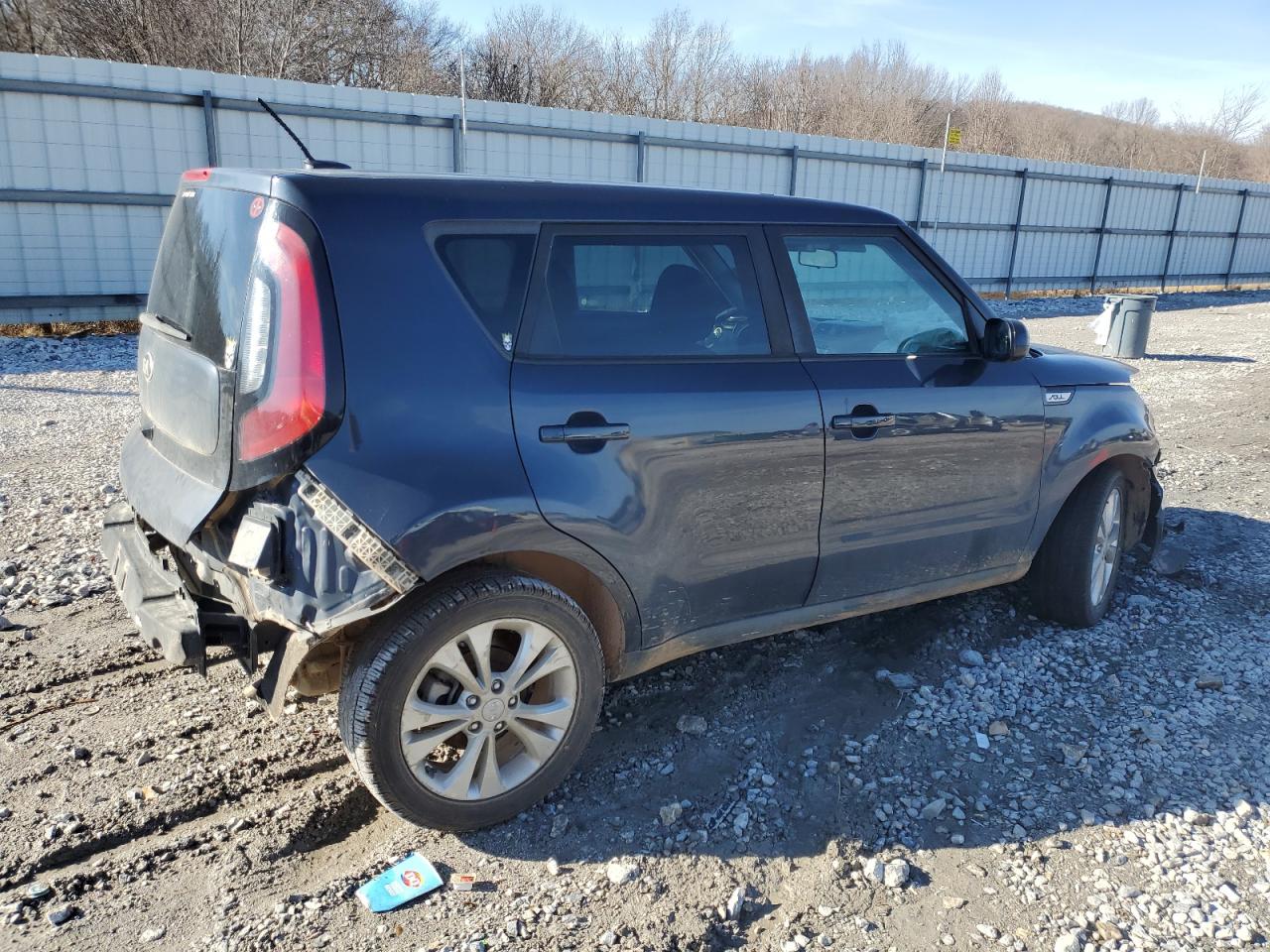 KNDJP3A53G7332317 2016 Kia Soul +