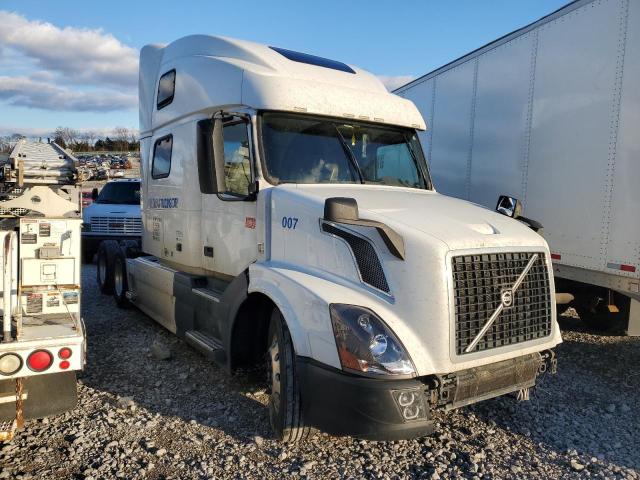 Salvage cars for sale from Copart Madisonville, TN: 2017 Volvo VN VNL
