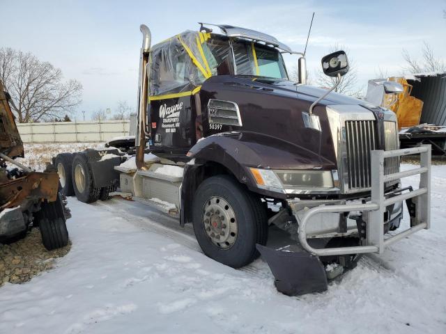 Salvage cars for sale from Copart Appleton, WI: 2016 Western Star 5700 XE