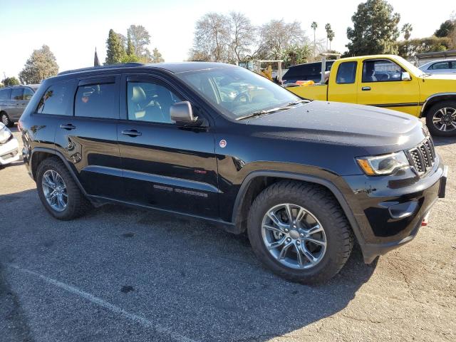 1C4RJFLT3JC121182 Jeep Grand Cherokee Trailhawk