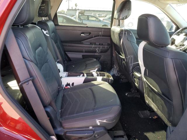 5N1DR3DH0NC204372 Nissan Pathfinder Platinum