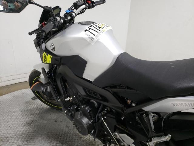 2017 YAMAHA FZ09 C JYARN53Y6HA000576