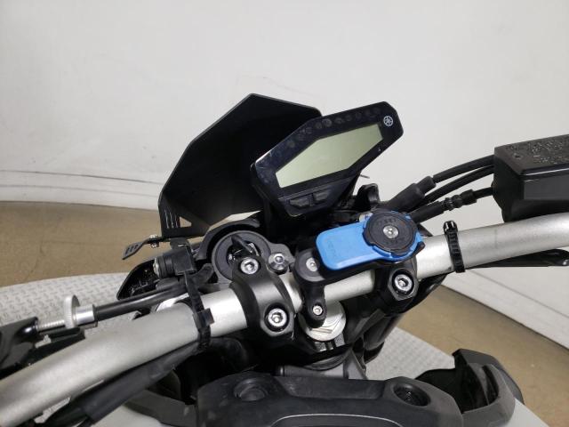 2017 YAMAHA FZ09 C JYARN53Y6HA000576