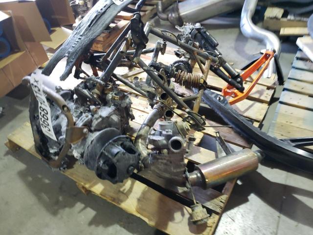 2015 YAMAHA SNOWMOBILE - 4UF8KU108FT000153