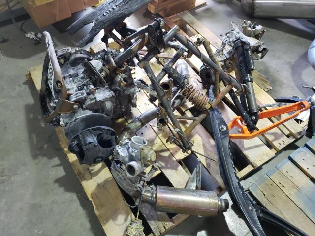 2015 YAMAHA SNOWMOBILE - 4UF8KU108FT000153