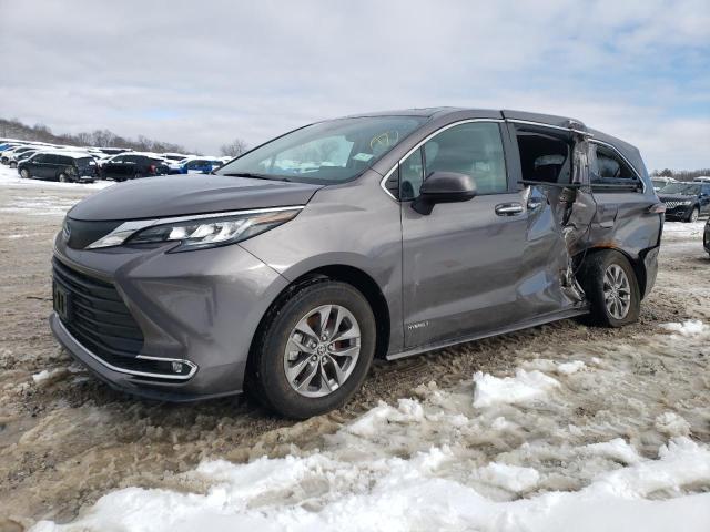 2021 Toyota Sienna XLE