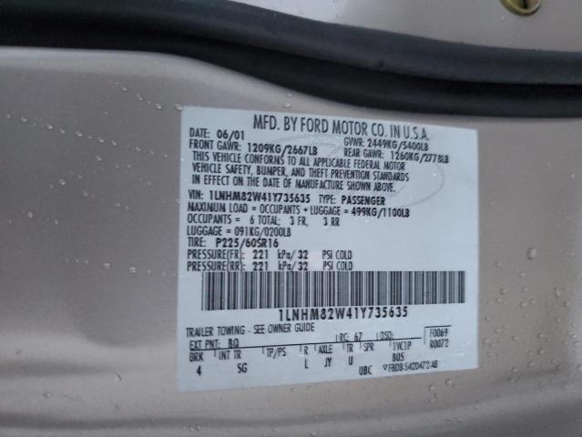 1LNHM82W41Y735635 Lincoln Town Car Signature