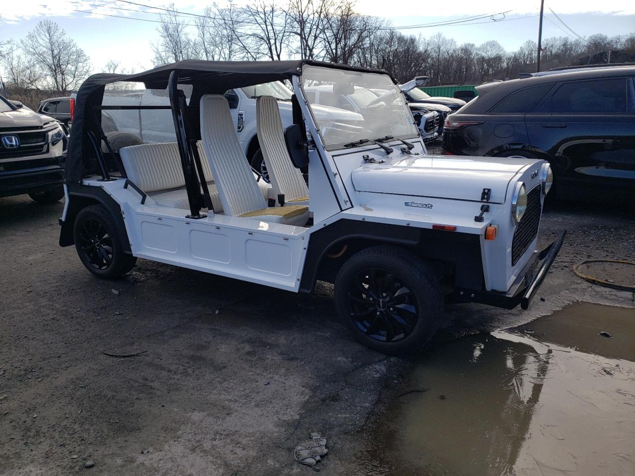 5YNWAHBG7JS061807 MOKE CRUISER 2018