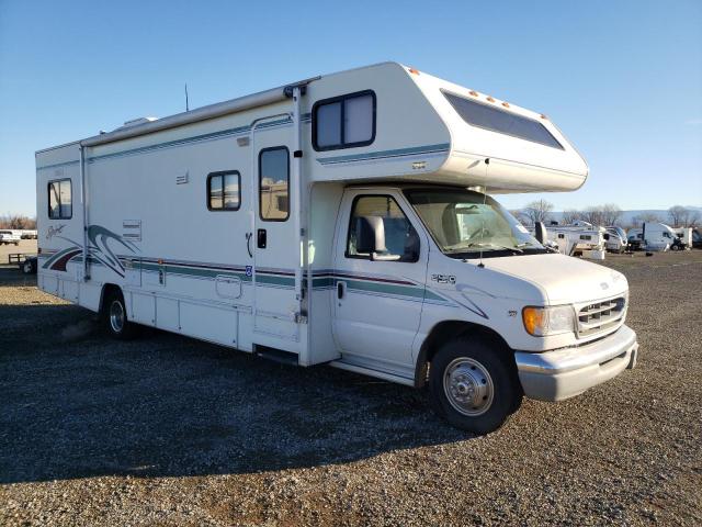 Salvage cars for sale from Copart Anderson, CA: 2001 Itasca Camper