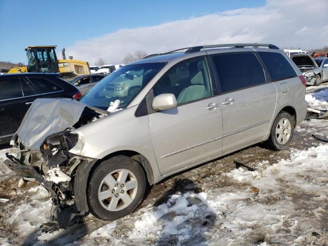 2005 Toyota Sienna XLE