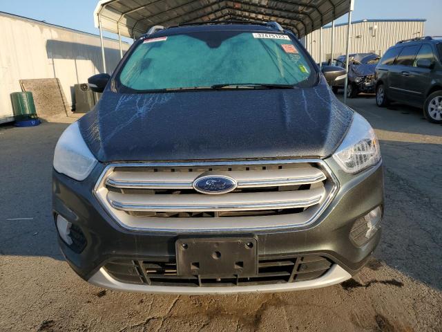 1FMCU0J99KUB28680 Ford Escape Titanium