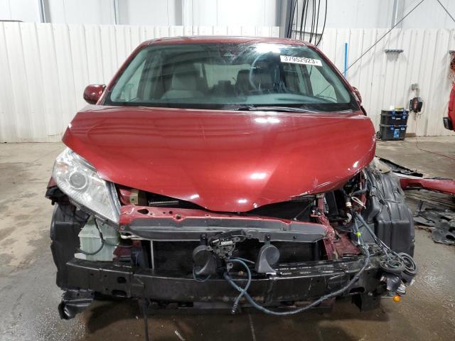 2018 TOYOTA SIENNA LE - 5TDKZ3DC8JS958810