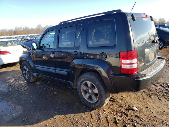 1J8GN28K78W133325 Jeep Liberty
