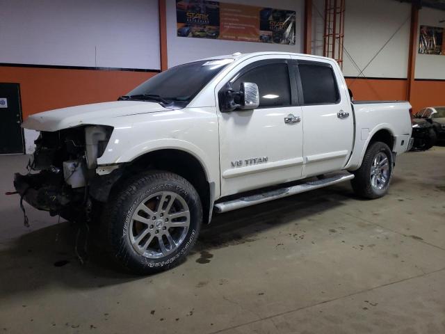 Pickups NISSAN TITAN 2015 White