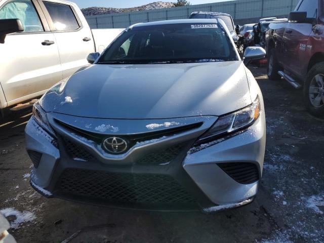 2018 TOYOTA CAMRY 4D 2 - 4T1B11HK5JU038170