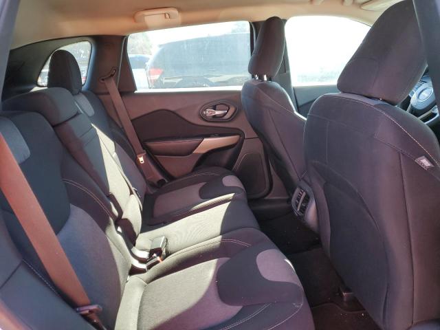 1C4PJLAB1HW626372 Jeep Cherokee Sport