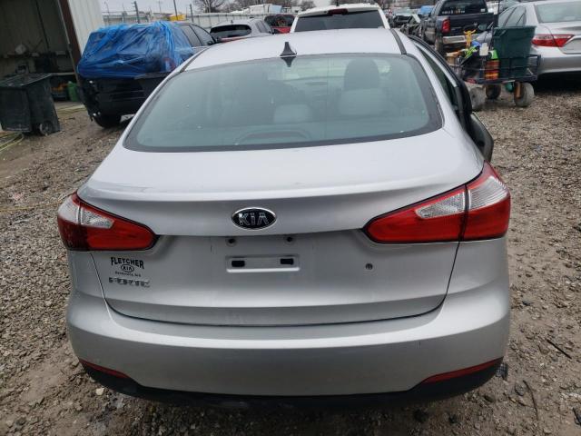 KNAFK4A61F5428568 KIA FORTE LX