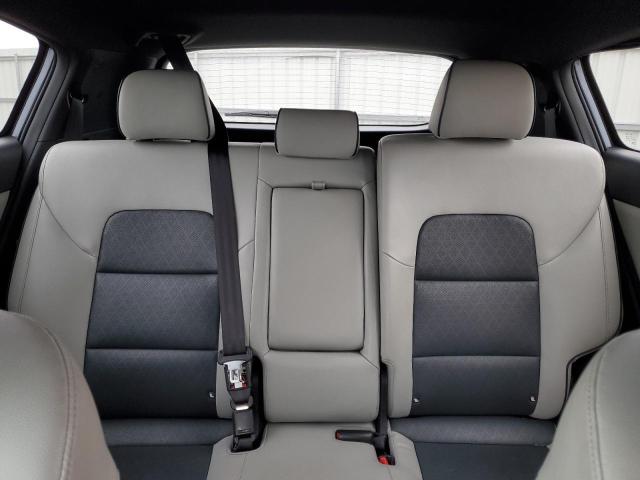 KNDPRCA68H7051631 KIA Sportage Sx