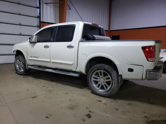 Pickups NISSAN TITAN 2015 White