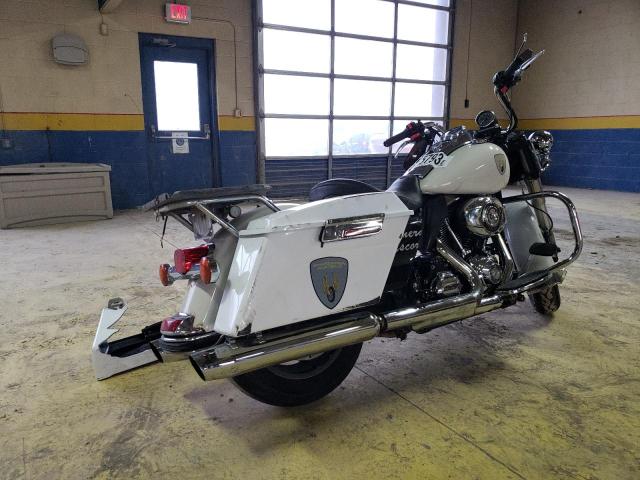2010 HARLEY-DAVIDSON FLHP - 1HD1FHM10AB659396